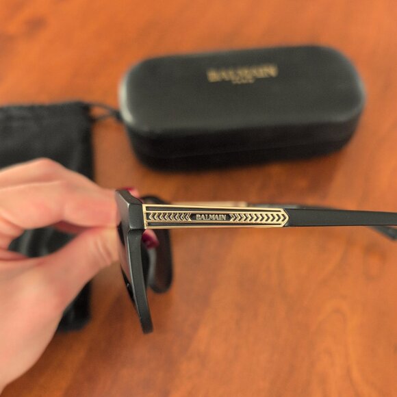Balmain gold and black women sunglasses with case, sleeve, certificate and box - Picture 2 of 4
